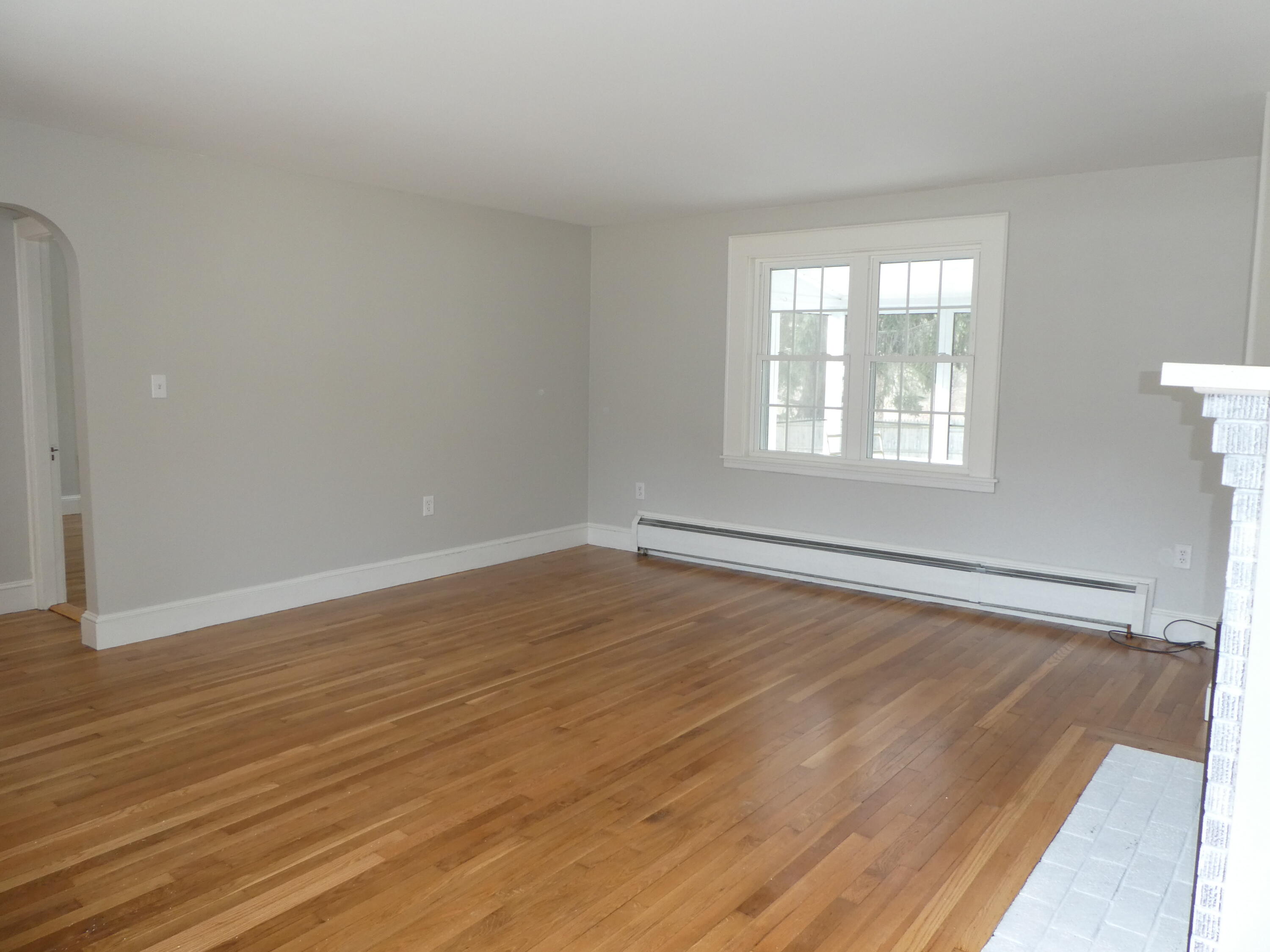 187 Ocean House Road Cape Elizabeth, ME 04107 - Photo 19 of 28 Living Room