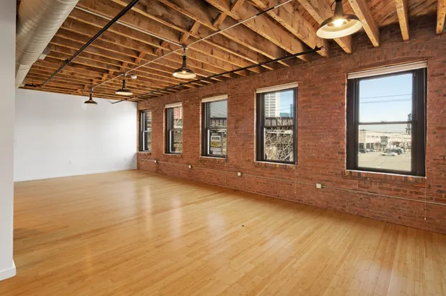 $3,500 | 61 New Jersey Railroad Avenue, Newark, NJ 07105