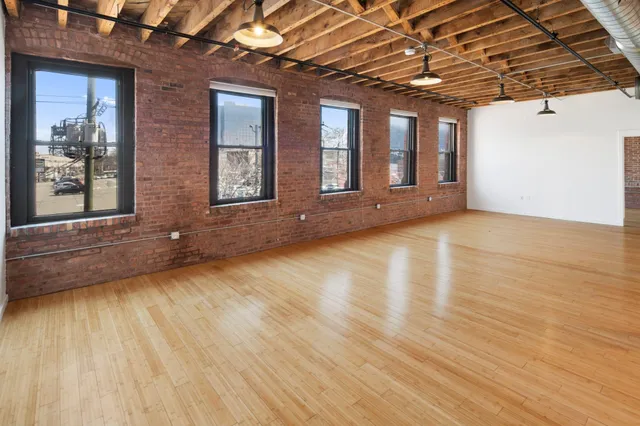 $3,500 | 61 New Jersey Railroad Avenue, Newark, NJ 07105