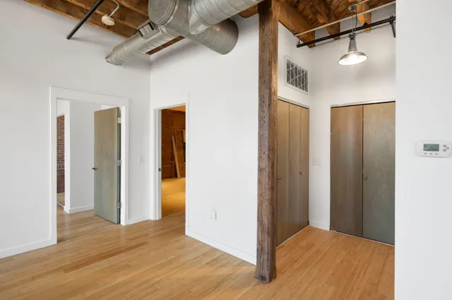 $3,500 | 61 New Jersey Railroad Avenue, Newark, NJ 07105