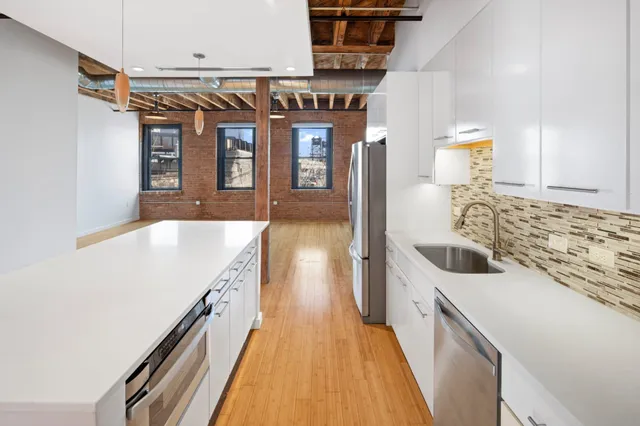 $3,500 | 61 New Jersey Railroad Avenue, Newark, NJ 07105