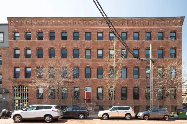 $3,500 | 61 New Jersey Railroad Avenue, Newark, NJ 07105