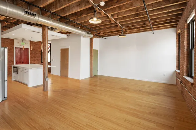 $3,500 | 61 New Jersey Railroad Avenue, Newark, NJ 07105