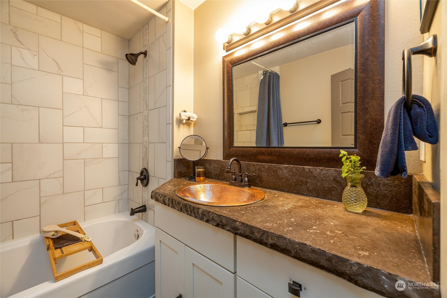 2918 McLeod Road Bellingham, WA 98225 - Photo 13 of 38 Gallery Image 13