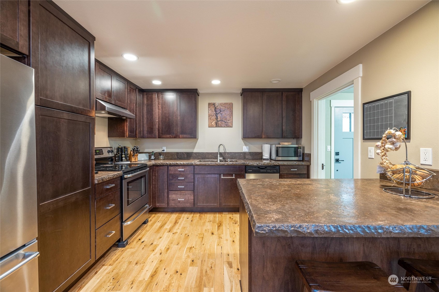 2918 McLeod Road Bellingham, WA 98225 - Photo 3 of 38 Gallery Image 3