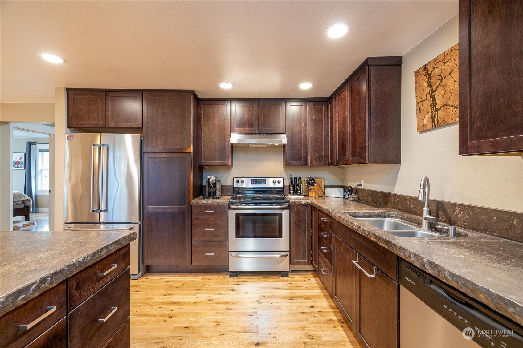 2918 McLeod Road Bellingham, WA 98225 - Photo 4 of 38 Gallery Image 4