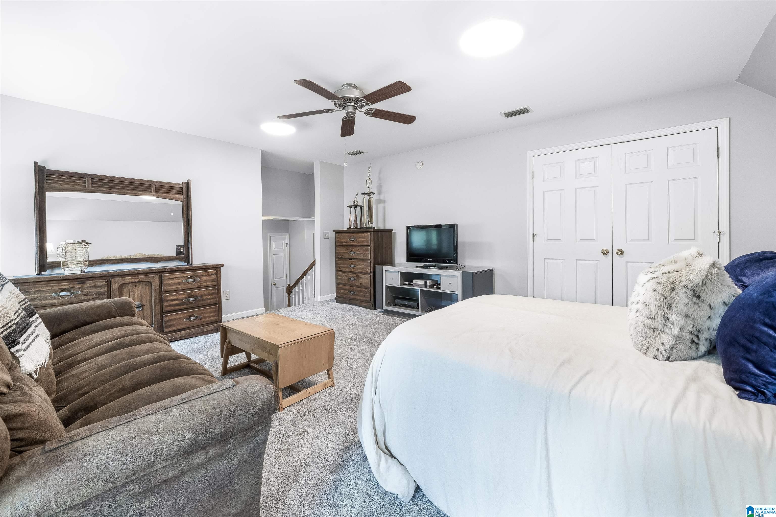 1013 Lake Point Lane Birmingham, AL 35244 - Photo 37 of 53