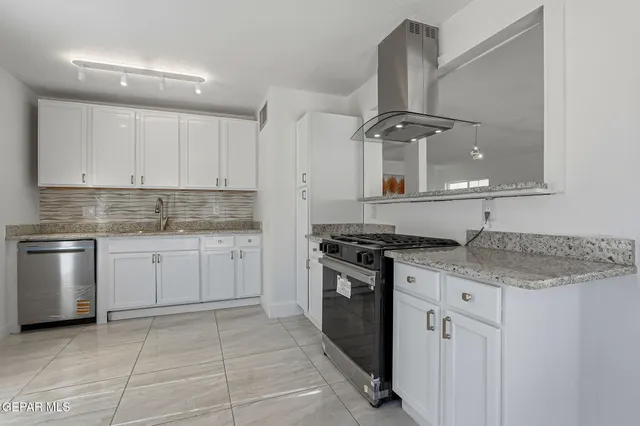 $389,000 | 3715 North Stanton Street, El Paso, TX 79902