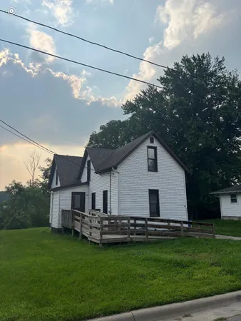 $160,000 | 407 2nd Avenue East, Osakis, MN 56360