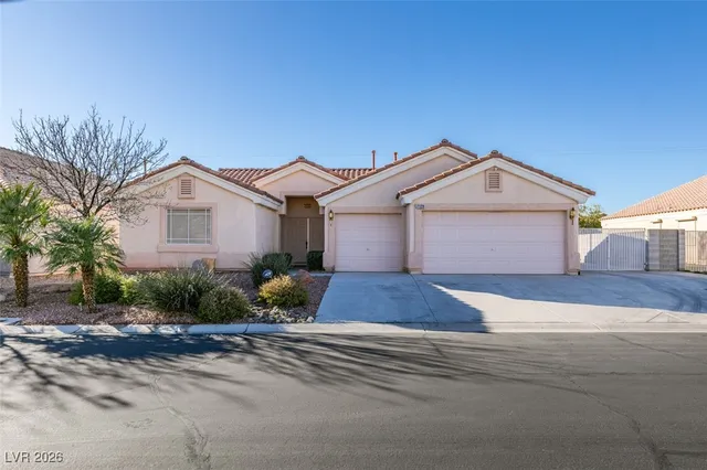 $499,999 | 7129 St Lucia Street, Las Vegas, NV 89131
