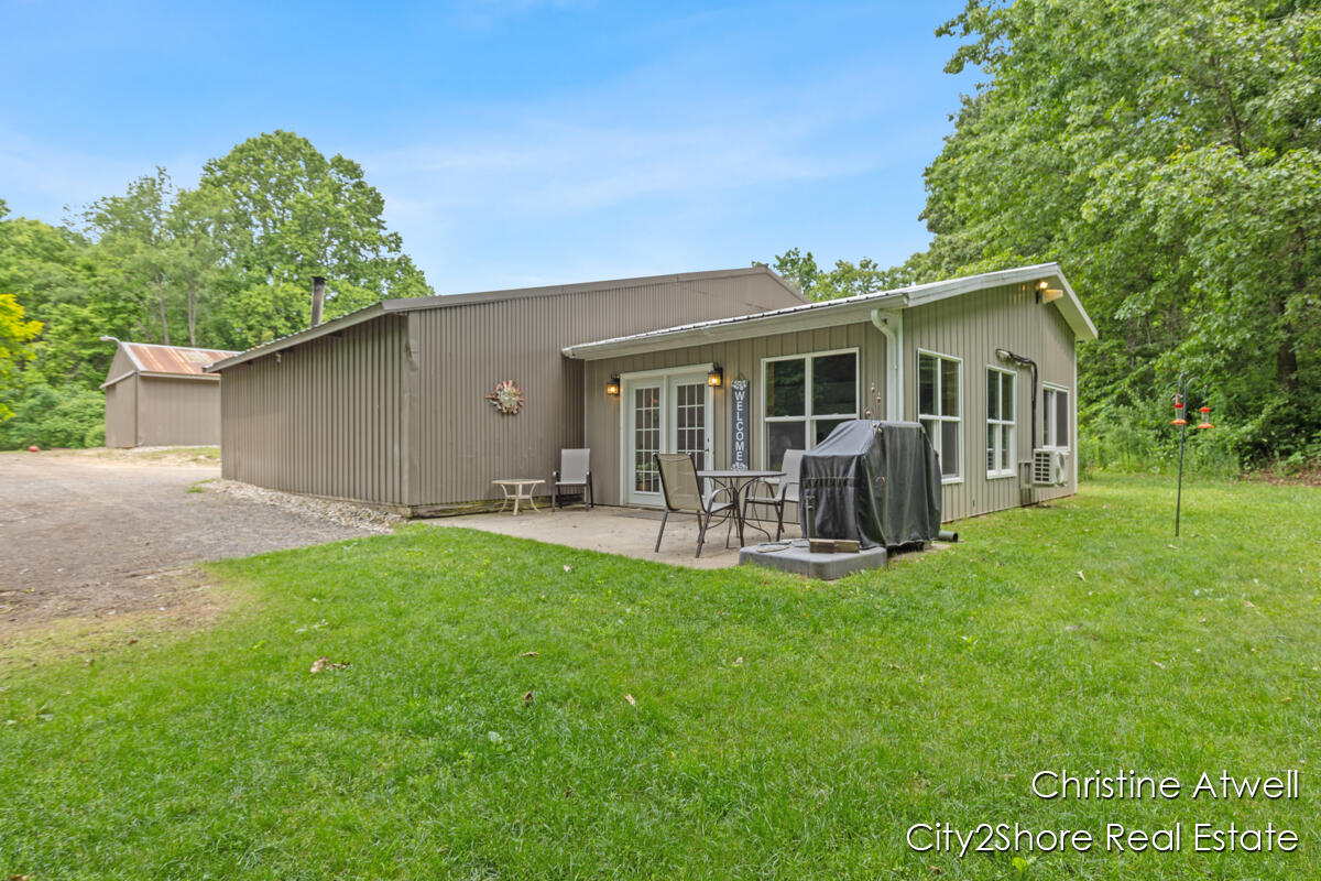 1495 Yeckley Road Hastings, MI 49058 - Photo 27 of 36 IMG_1033