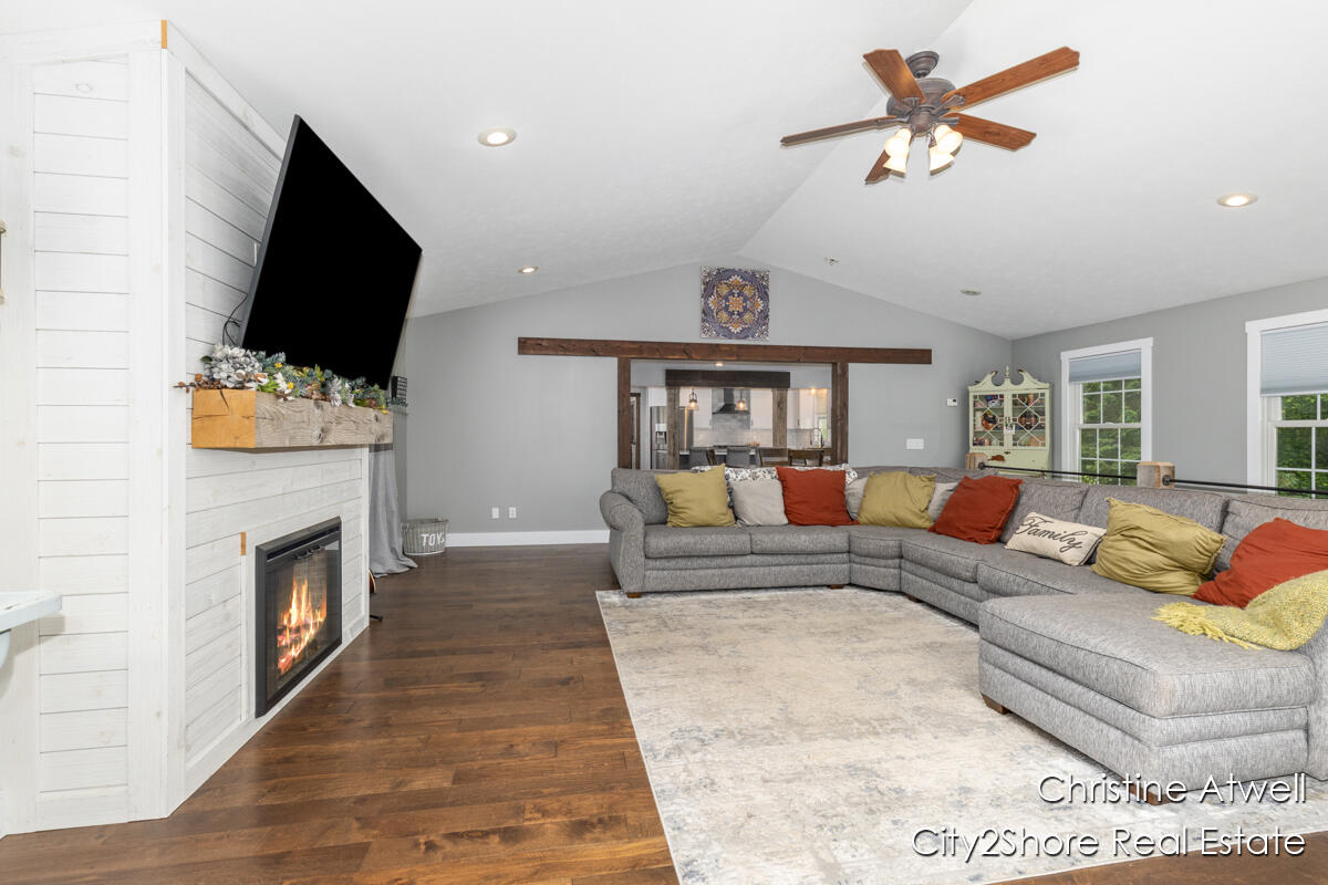 1495 Yeckley Road Hastings, MI 49058 - Photo 10 of 36 IMG_1004
