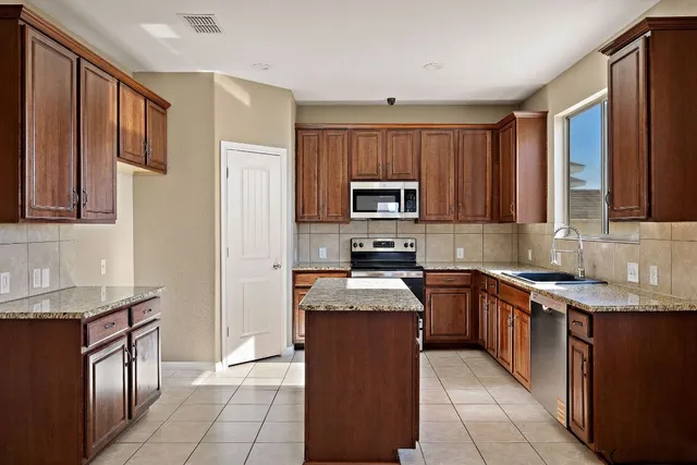 $395,000 | 309 Siltstone Way, Liberty Hill, TX 78642