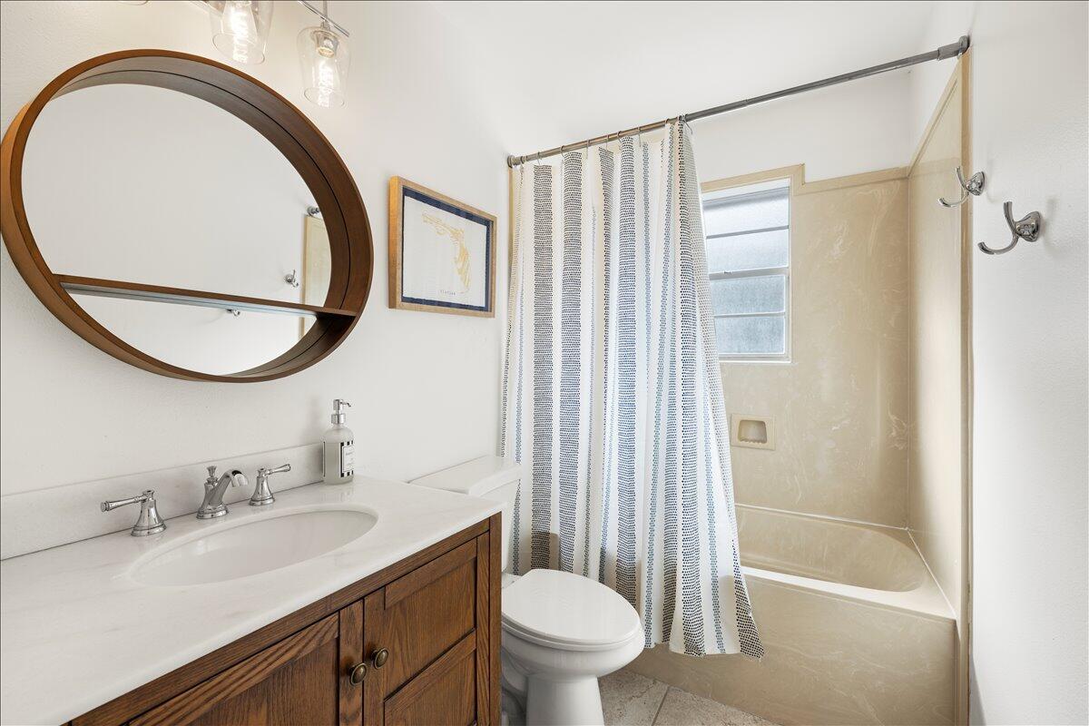 809 Jupiter Street Destin, FL 32541 - Photo 10 of 31 09-HHM_1901