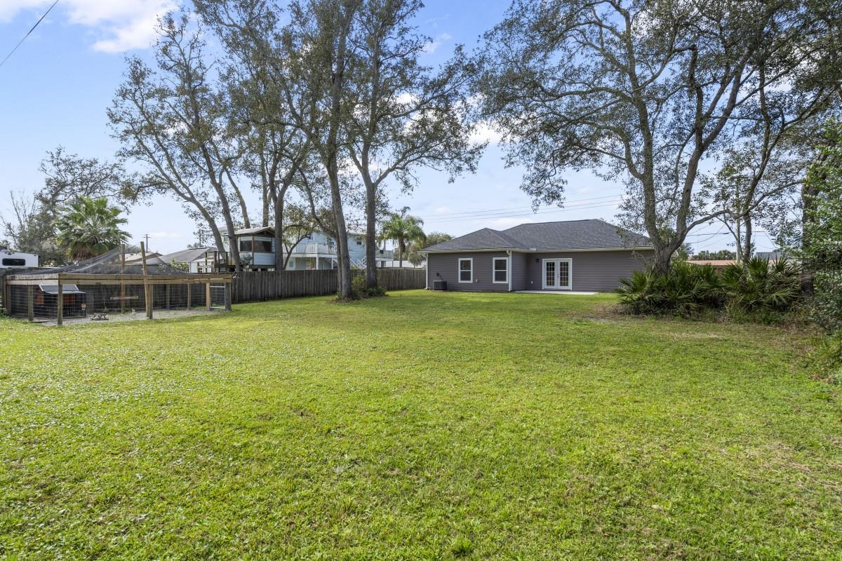 315 Segovia Road St. Augustine, FL 32086 - Photo 5 of 31 a view of a house with a yard