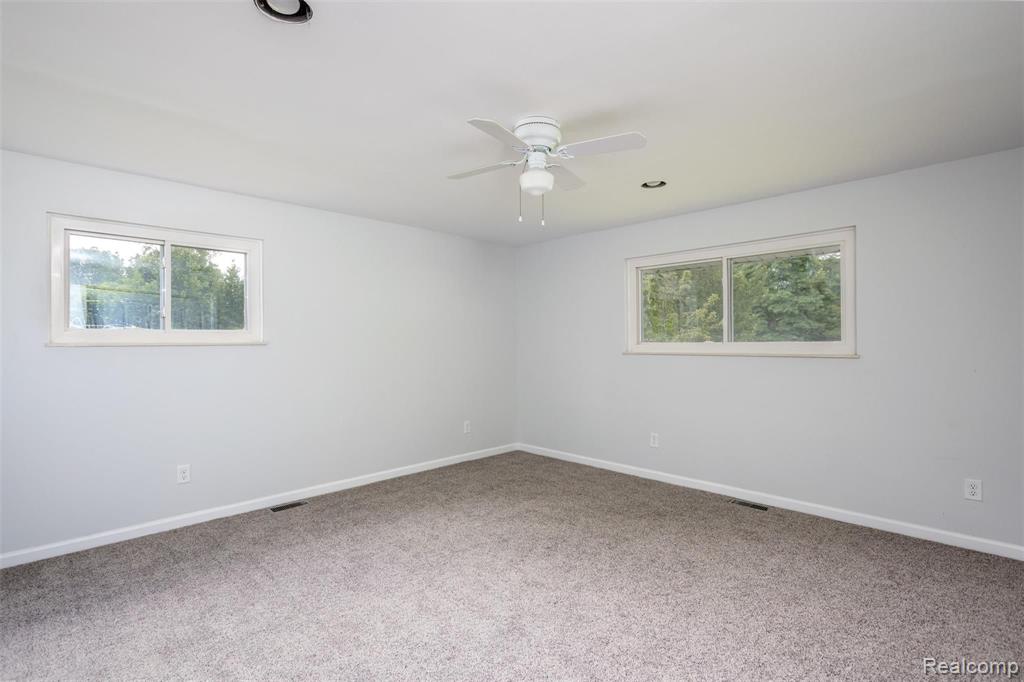 4570 Denton Road Canton, MI 48188 - Photo 13 of 24