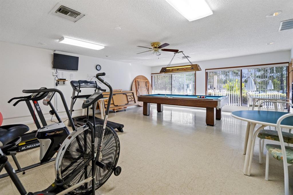 2538 Oakleaf Lane, Unit 33B Clearwater, FL 33763 - Photo 48 of 60