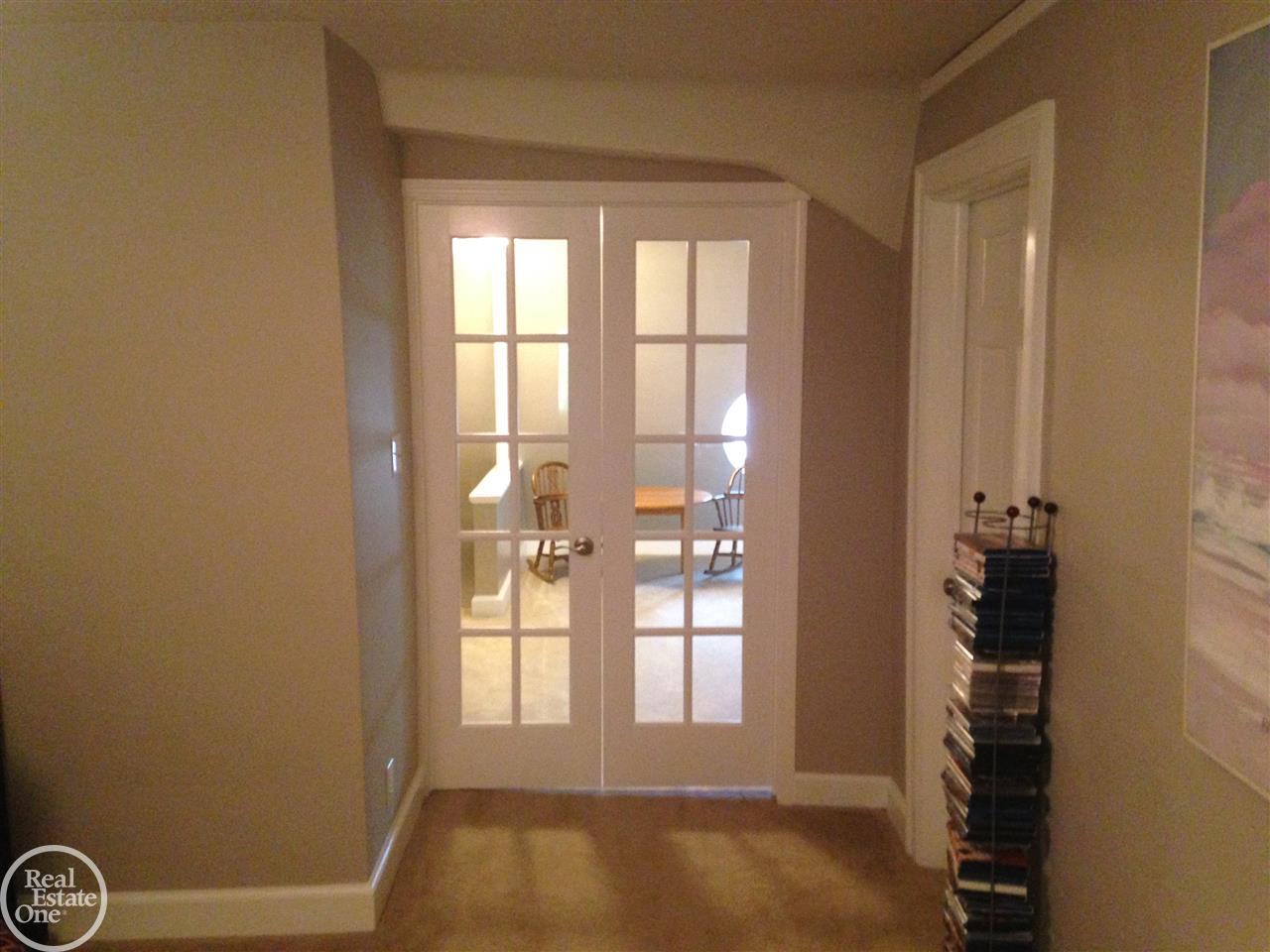 380 Neff Road Grosse Pointe, MI 48230 - Photo 26 of 39