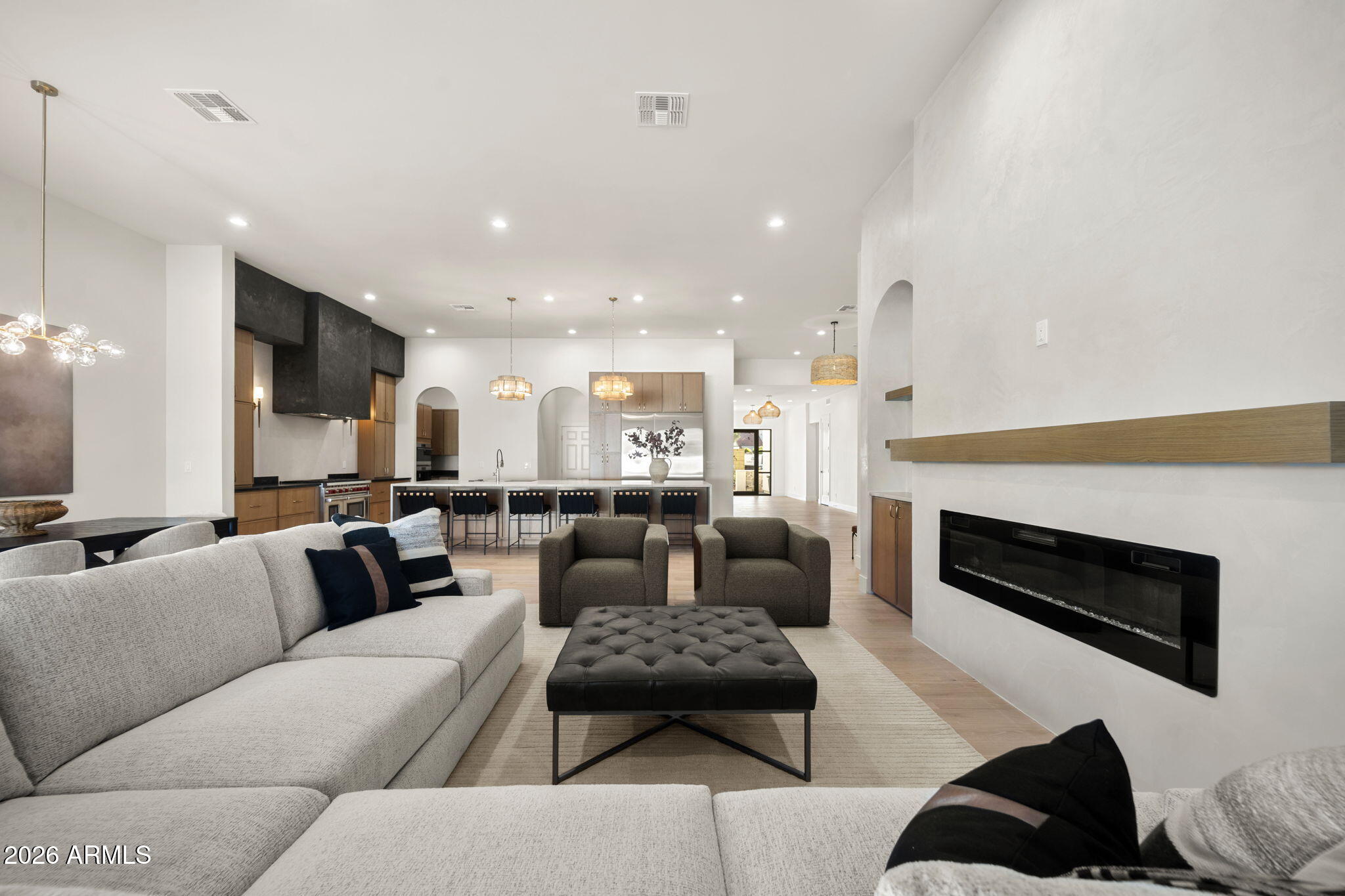 4512 North 38th Street Phoenix, AZ 85018 - Photo 11 of 35 Living Room