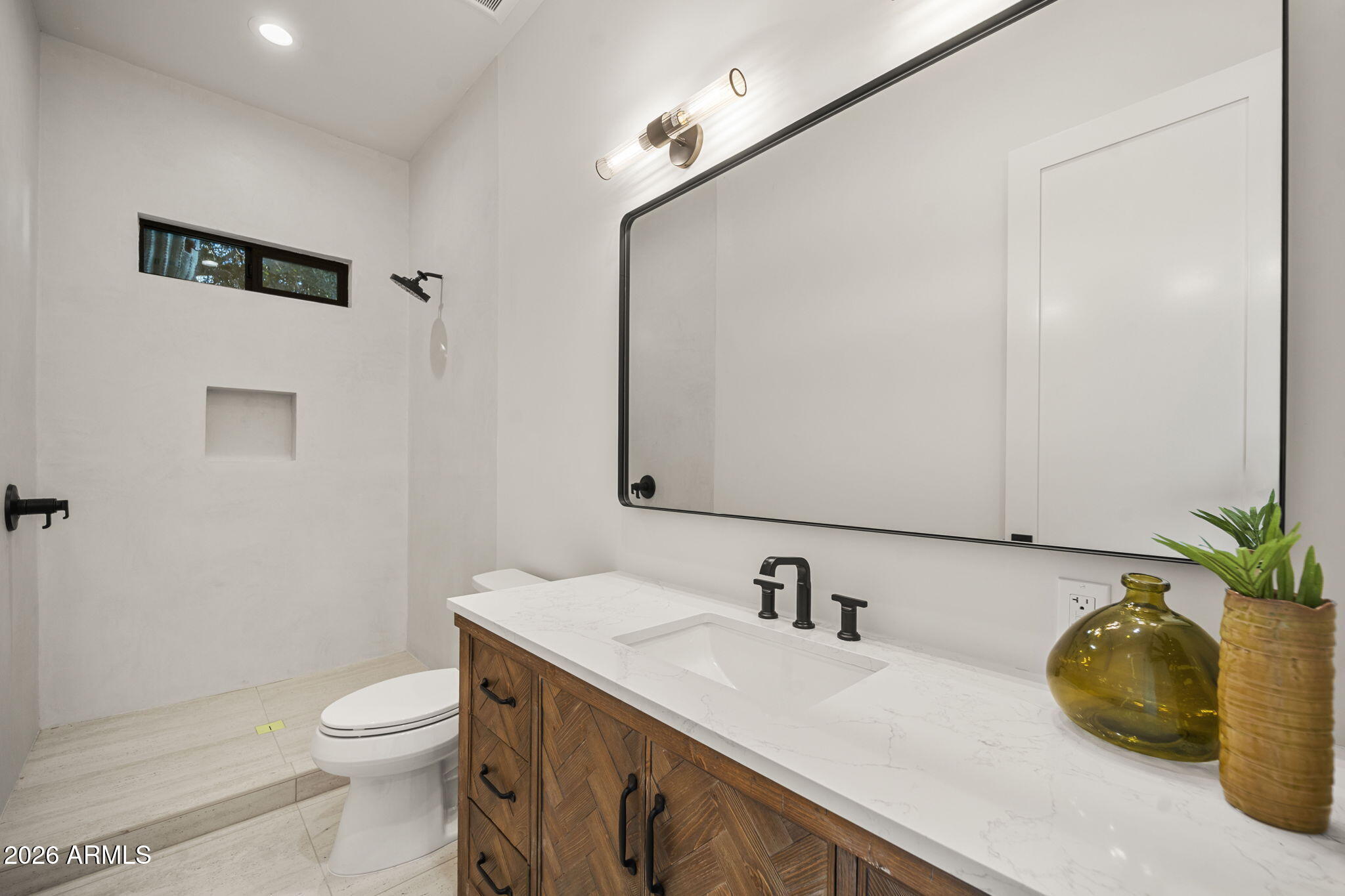 4512 North 38th Street Phoenix, AZ 85018 - Photo 23 of 35 Bedroom 2 Bath