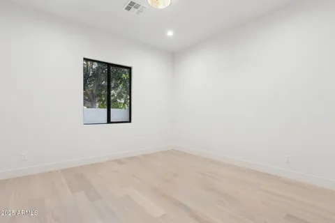 $2,850,000 | 4512 North 38th Street, Phoenix, AZ 85018