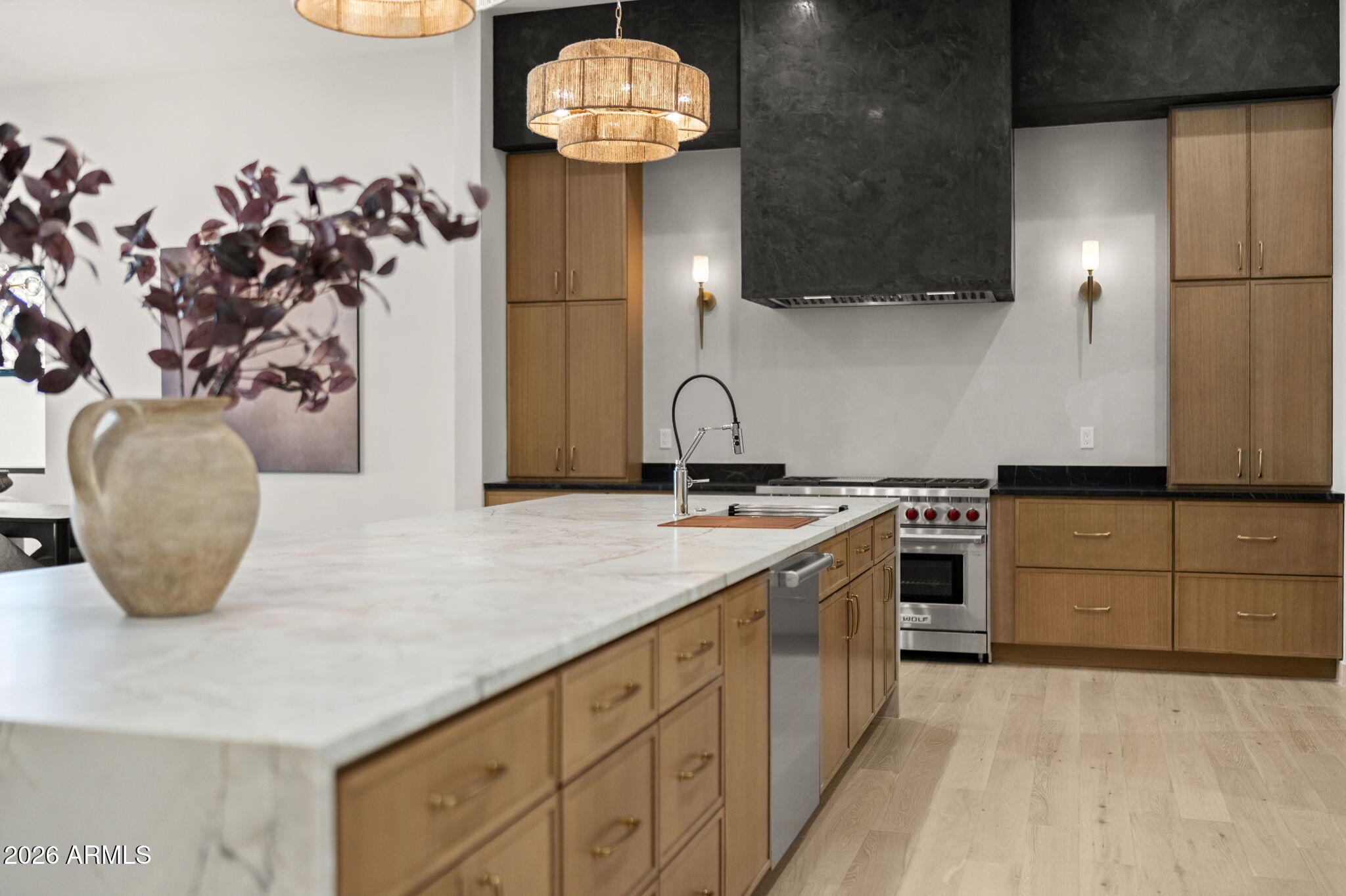 4512 North 38th Street Phoenix, AZ 85018 - Photo 7 of 35 Kitchen