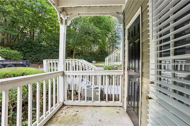 $305,000 | 208 Bainbridge Drive Northwest, Atlanta, GA 30327