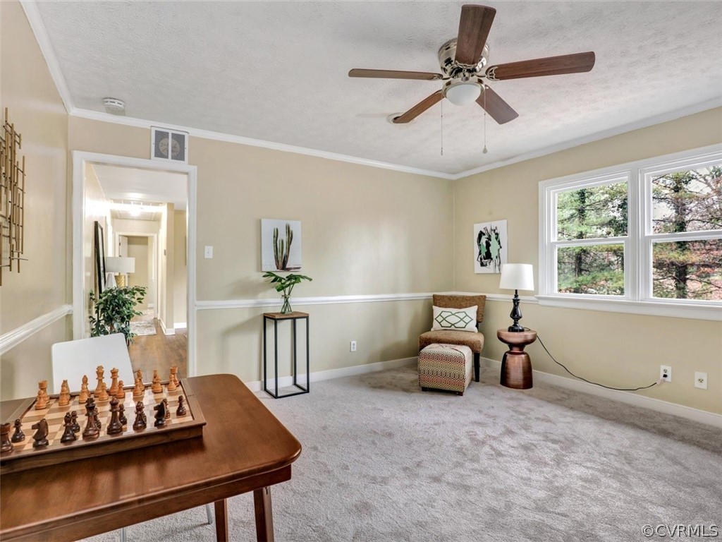 12915 Harrowgate Road Chester, VA 23831 - Photo 12 of 33 a living room with furniture