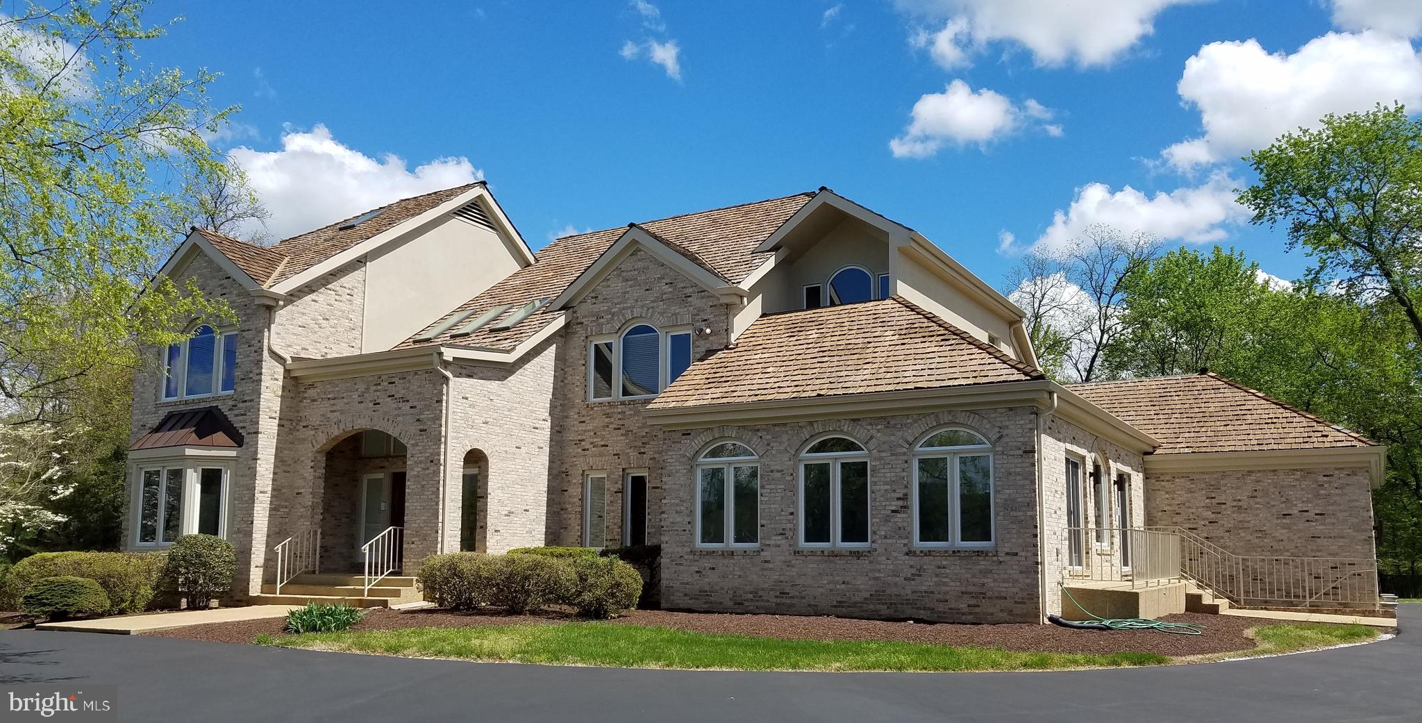 10001 Gary Road Potomac, MD 20854 - Photo 2 of 6