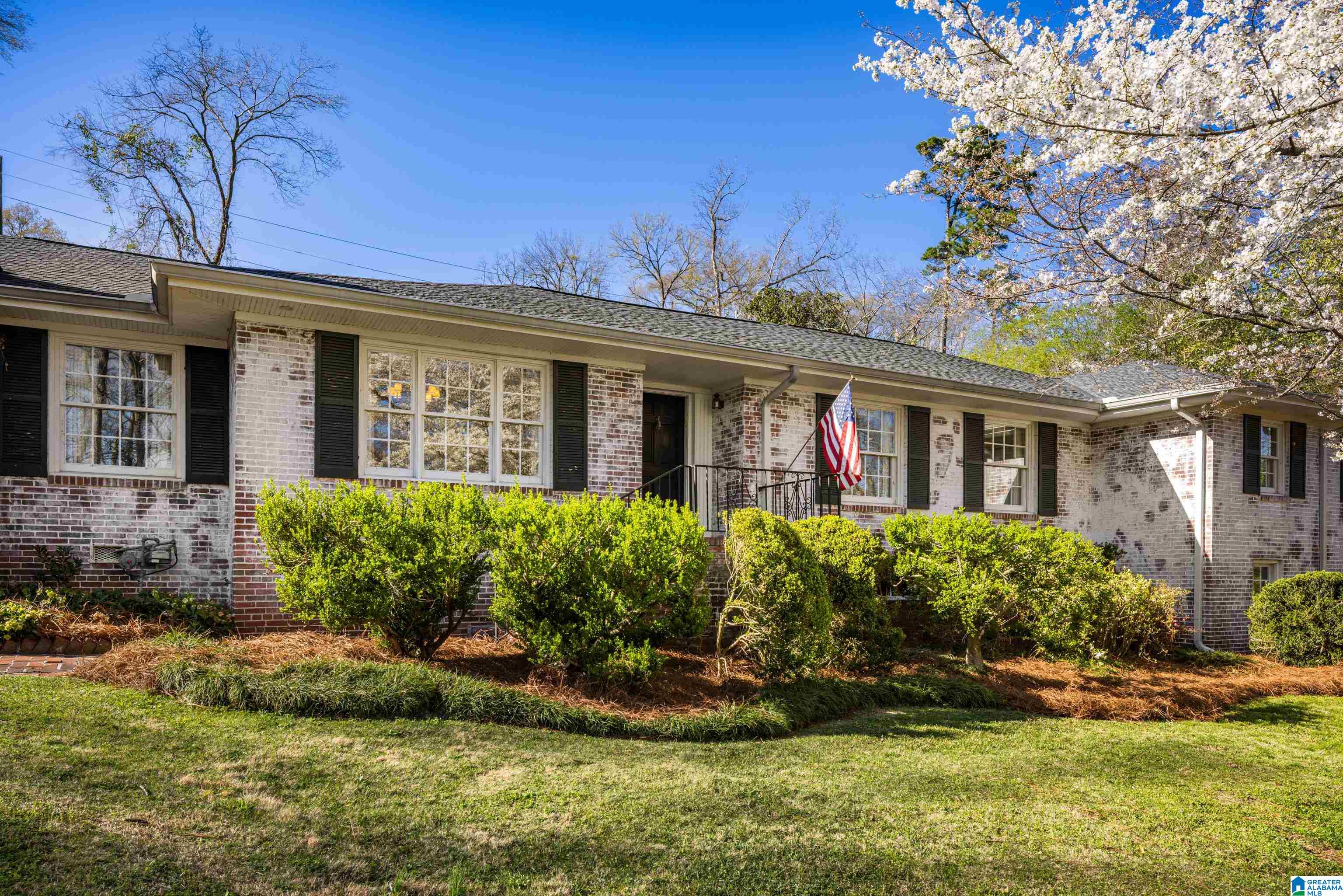 18 Beechwood Road Birmingham, AL 35213 - Photo 11 of 83