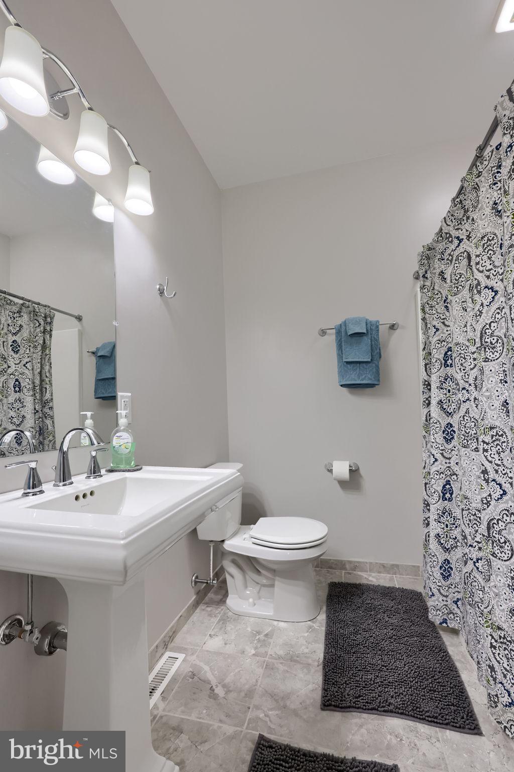 120 Rexmont Road Lebanon, PA 17042 - Photo 51 of 87 Second Bath