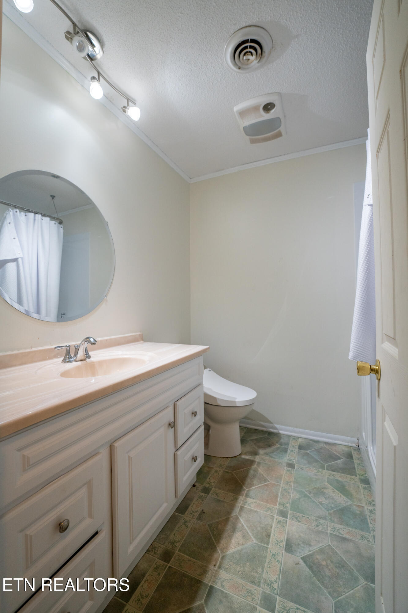 7725 Cranley Road Powell, TN 37849 - Photo 11 of 43 11