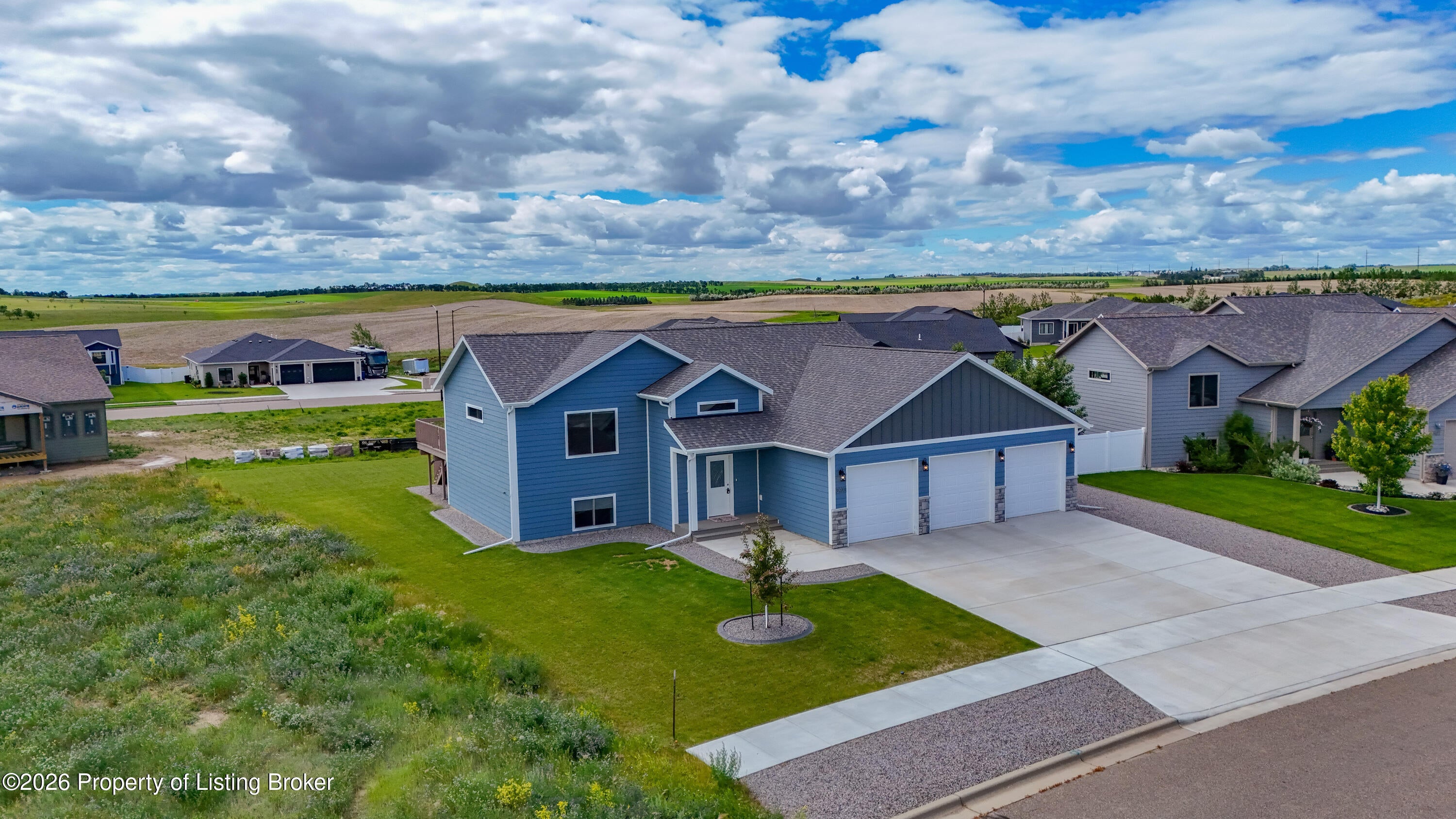 3403 Shamrock Loop Dickinson, ND 58601 - Photo 40 of 42 Gallery Image 40