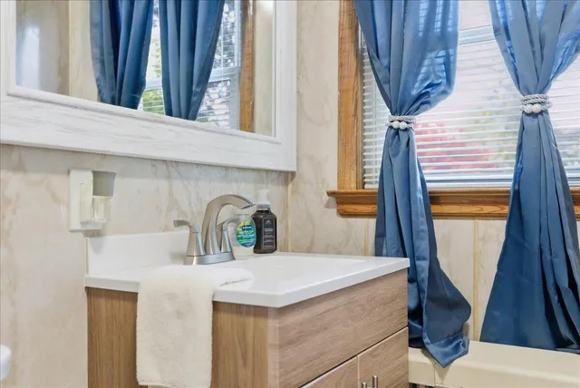 $235,000 | 15 St Croix Street, Lewiston, ME 04240