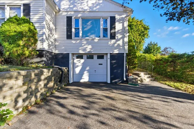 $235,000 | 15 St Croix Street, Lewiston, ME 04240