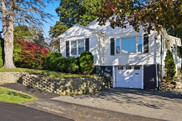 $235,000 | 15 St Croix Street, Lewiston, ME 04240