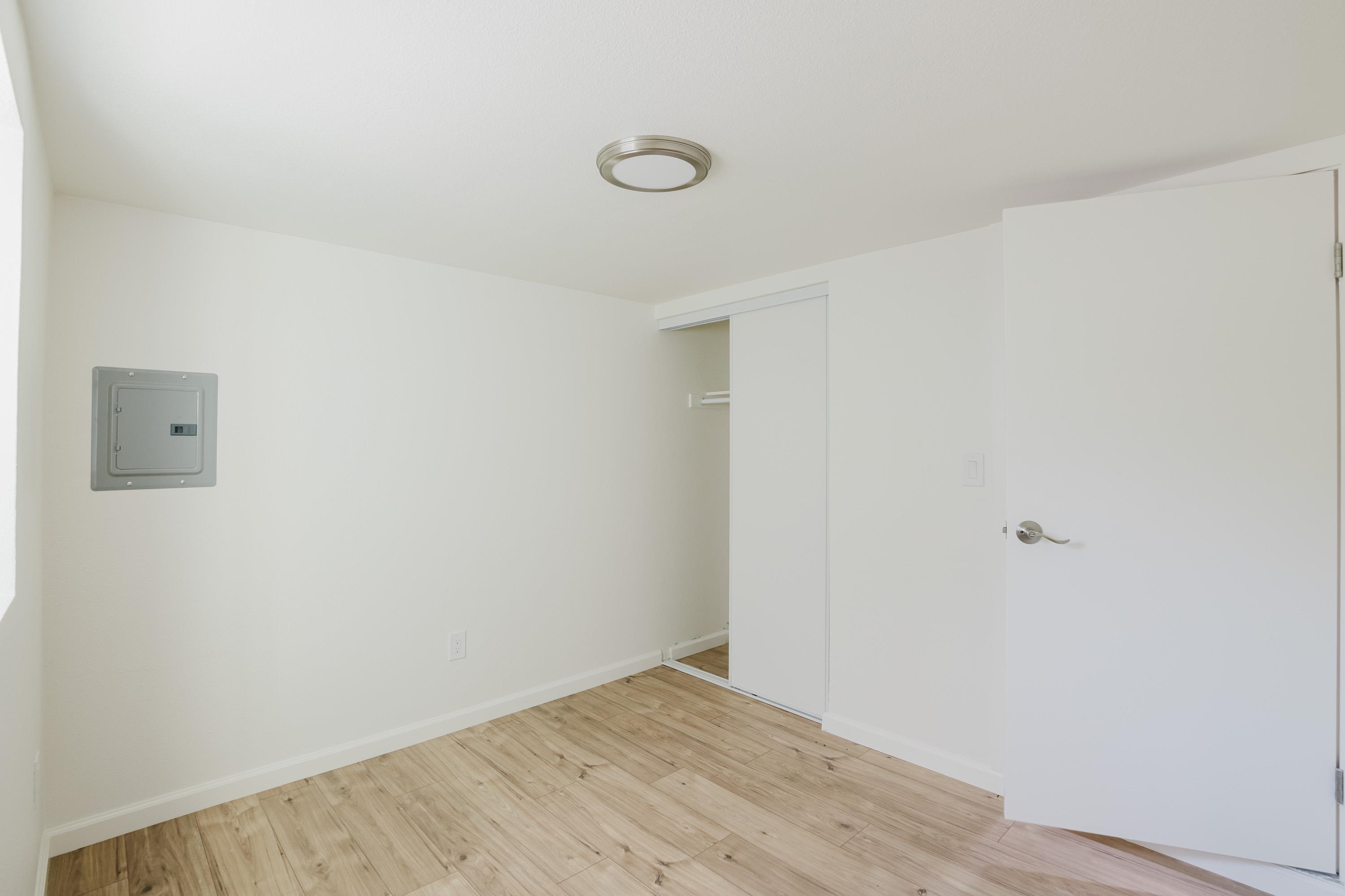 1778 8th Street Oakland, CA 94607 - Photo 14 of 35 a view of an empty room