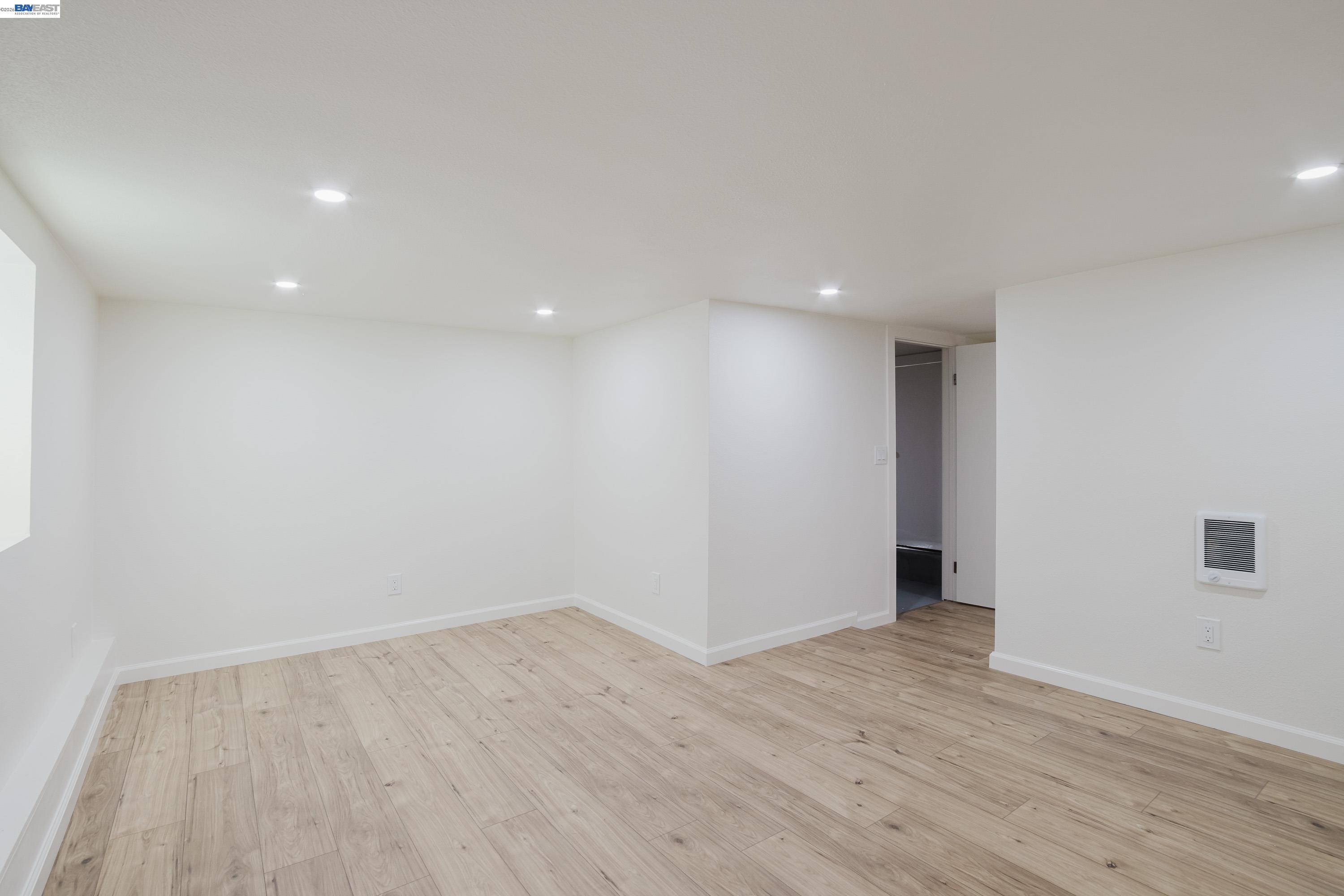 1778 8th Street Oakland, CA 94607 - Photo 28 of 35