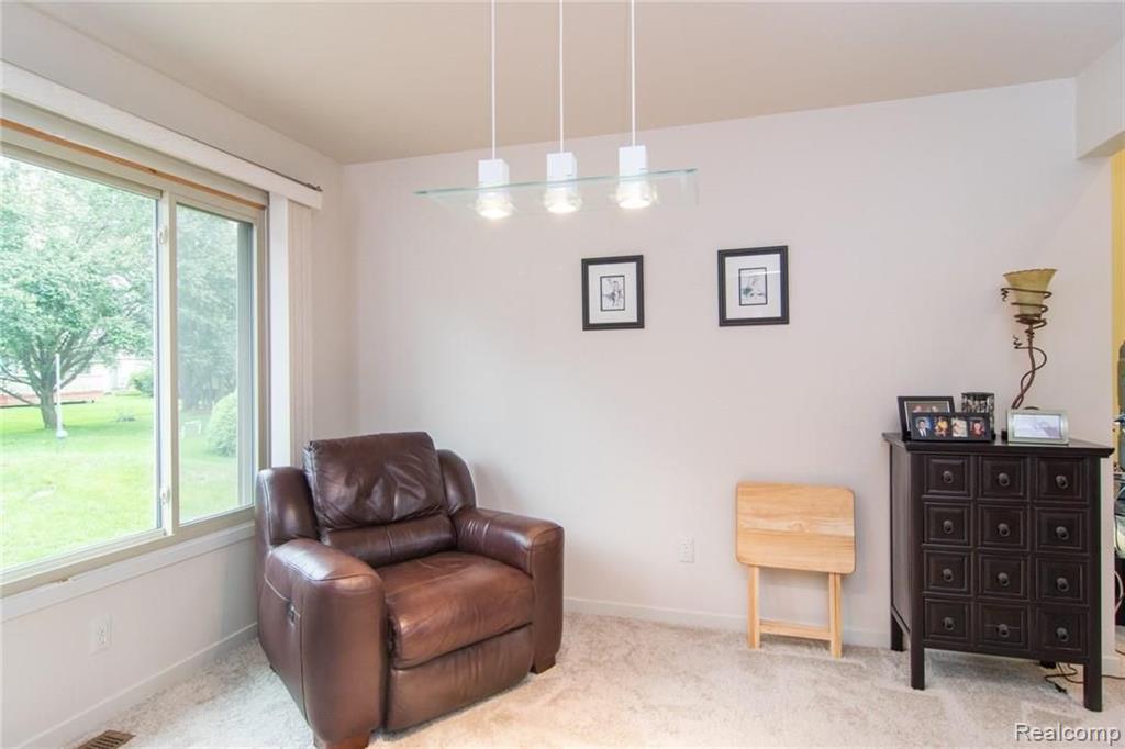 42571 Wimbleton Way Novi, MI 48377 - Photo 8 of 52