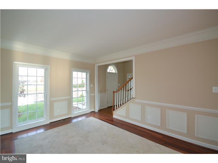 207 Barnhill Road Perkasie, PA 18944 - Photo 8 of 25 Living Room