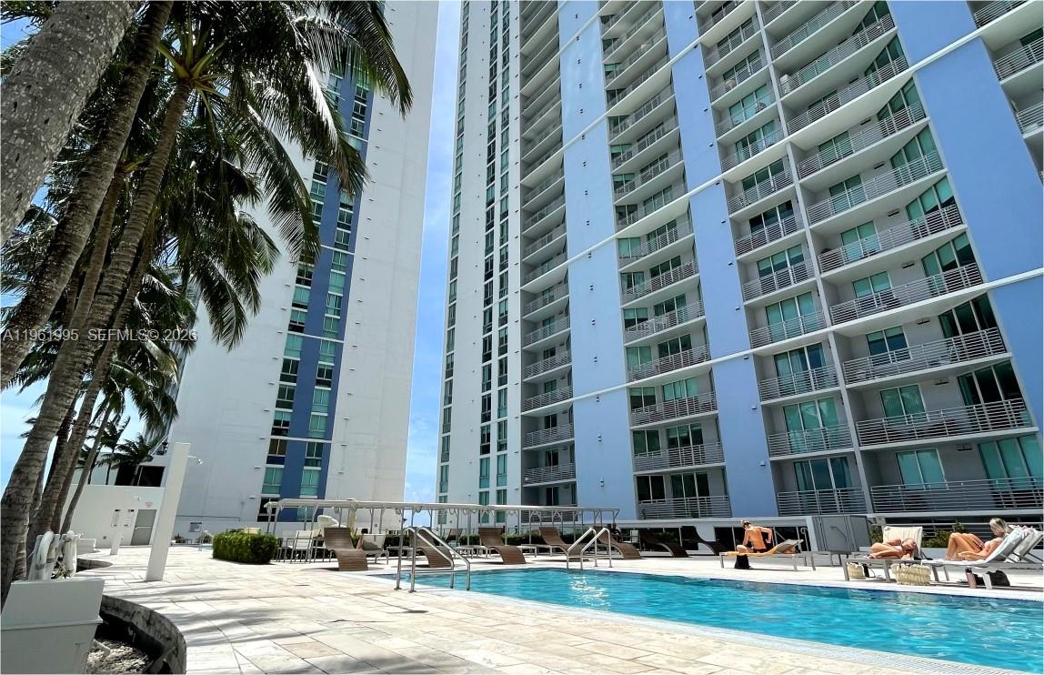 335 South Biscayne Boulevard, Unit 2212 Miami, FL 33131 - Photo 46 of 69 a front view of a building with street view