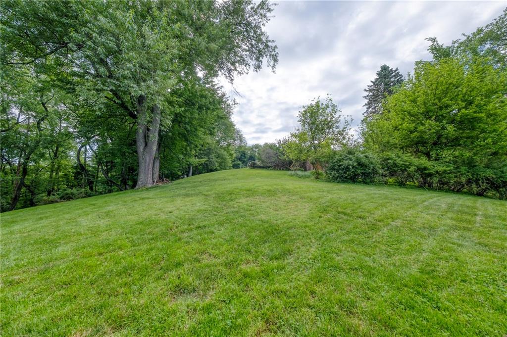 2261 Gray Ridge Road Allison Park, PA 15101 - Photo 11 of 42