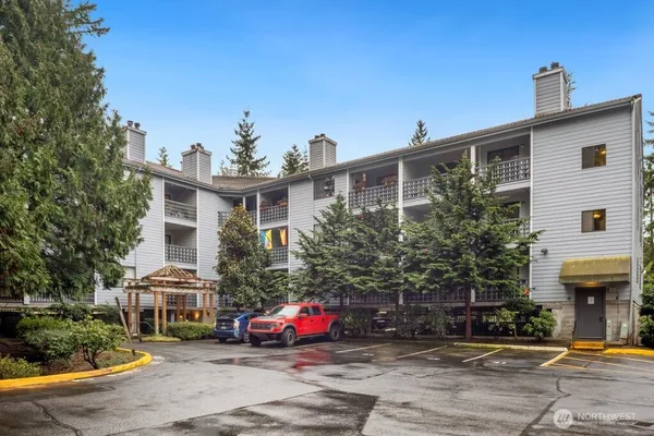 $249,950 | 710 North 160th Street, Unit B112, Shoreline, WA 98133