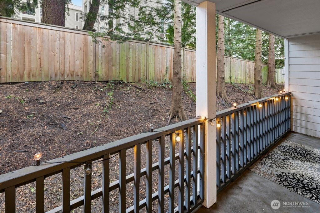710 North 160th Street, Unit B112 Shoreline, WA 98133 - Photo 16 of 22