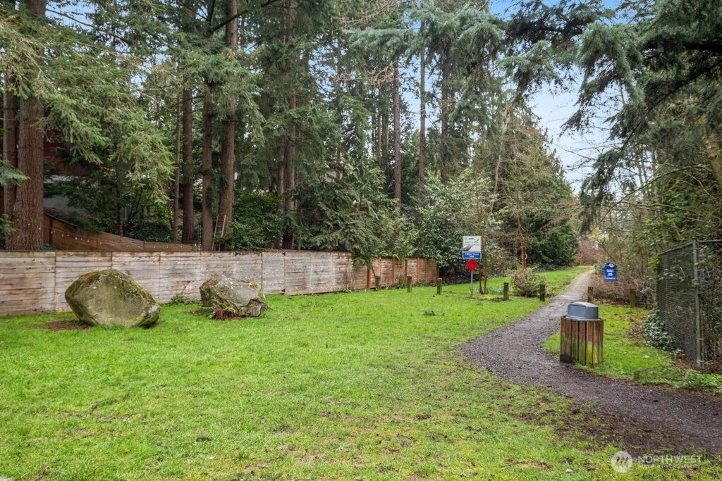 710 North 160th Street, Unit B112 Shoreline, WA 98133 - Photo 19 of 22
