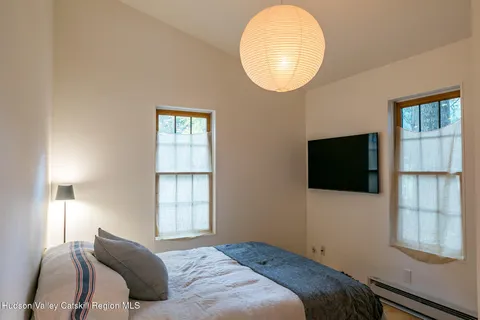 $550,000 | 146 Glenerie Boulevard, Saugerties, NY 12477