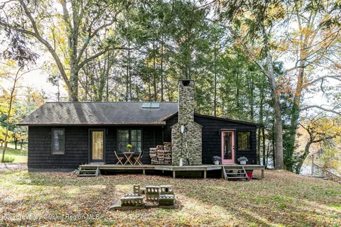 $550,000 | 146 Glenerie Boulevard, Saugerties, NY 12477