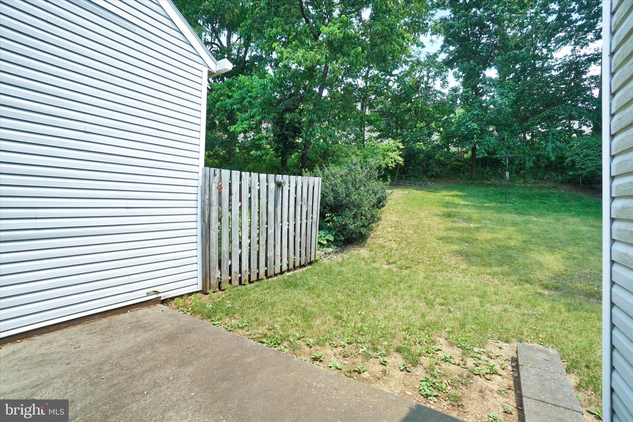 370 Greenleaf Road York, PA 17406 - Photo 24 of 27 Gallery Image 24