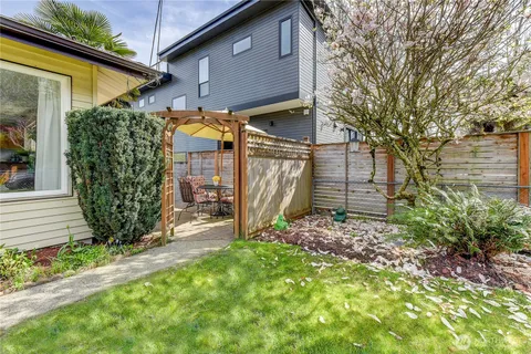$1,399,950 | 610 27th Avenue East, Seattle, WA 98112
