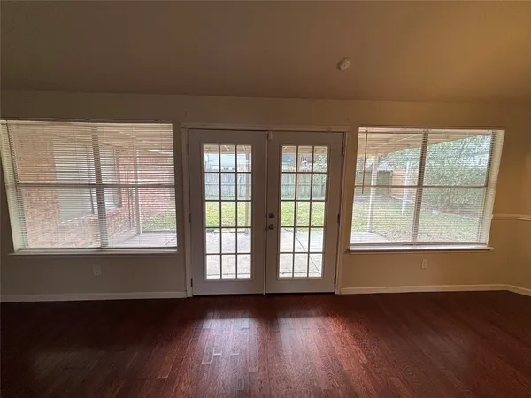 $1,800 | 10423 Sand Pass Lane, Houston, TX 77064